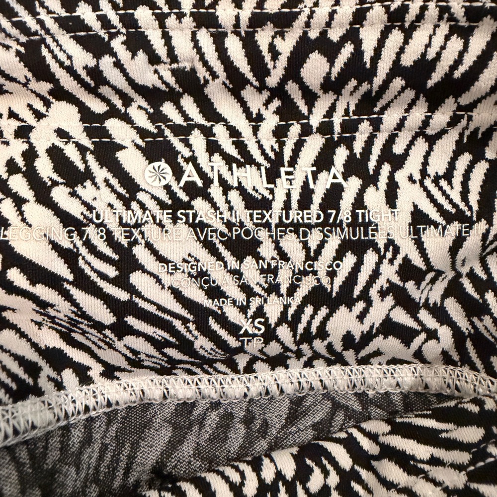 Athleta Ultimate Stash II Textured 7/8 Tight‎ XS Black White Printed Leggings - Picture 4 of 4